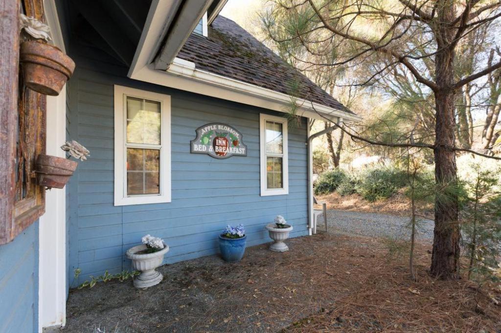 Apple Blossom Inn Yosemite Ahwahnee Exterior photo